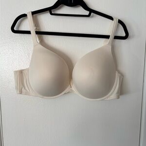 Cacique Plunge Cream Colored Women's Bra - 44C